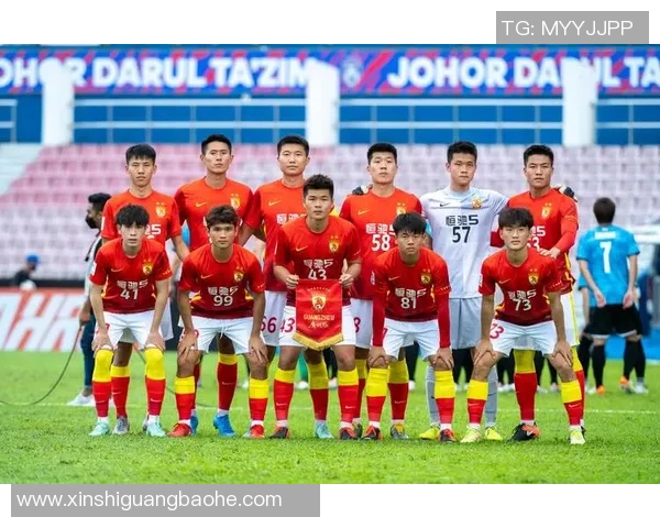 广州足球队战术变革引发热议球迷期待新赛季表现提升